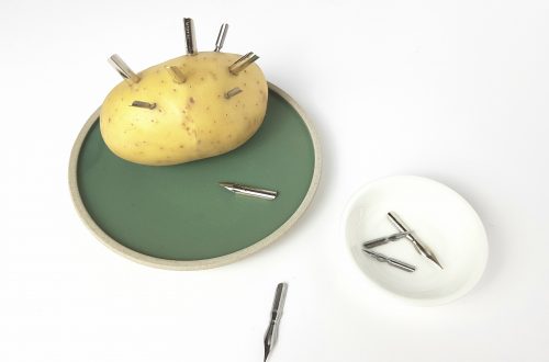 Kartoffel zum vorbereiten von Kalligraphie Federn